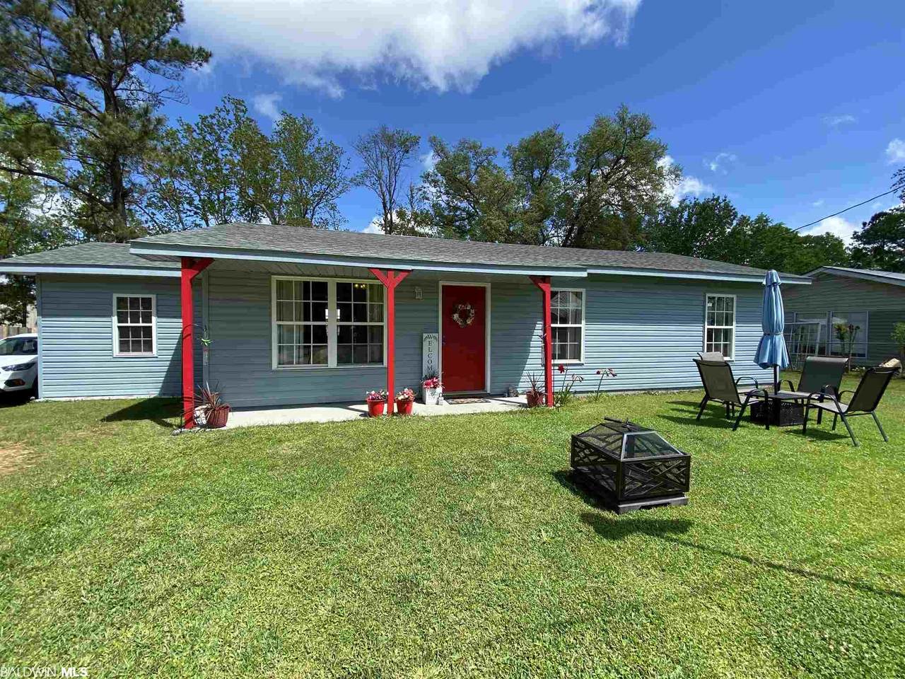 109 Neighbors Ln - Photo 1