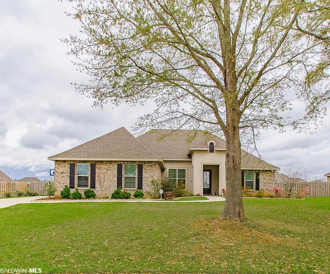 424 Breckin Drive - Photo 1