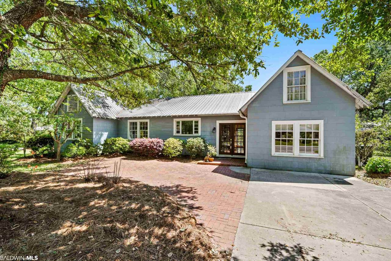 406 Nichols Avenue - Photo 1