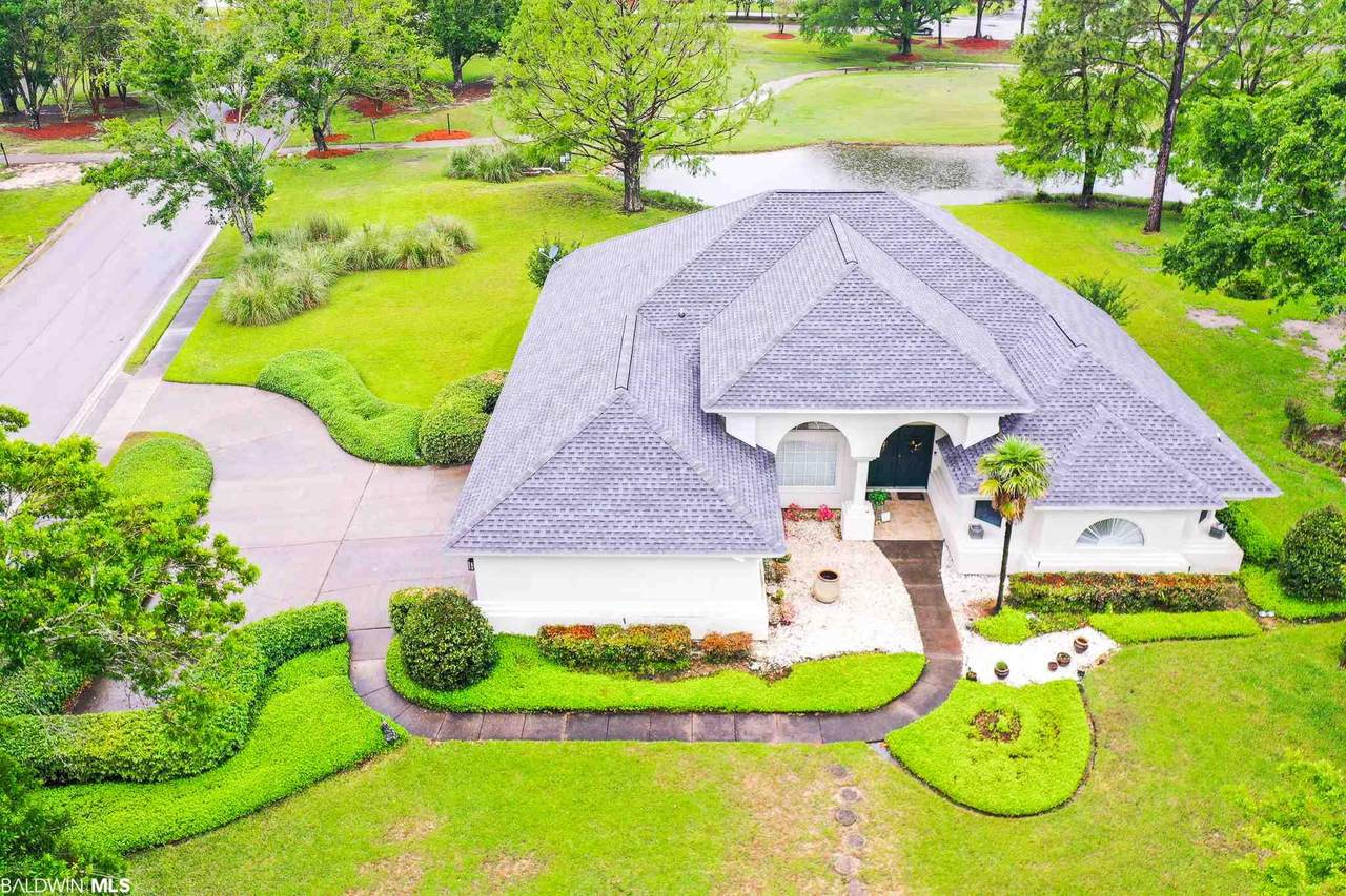3670 Cypress Cir - Photo 1