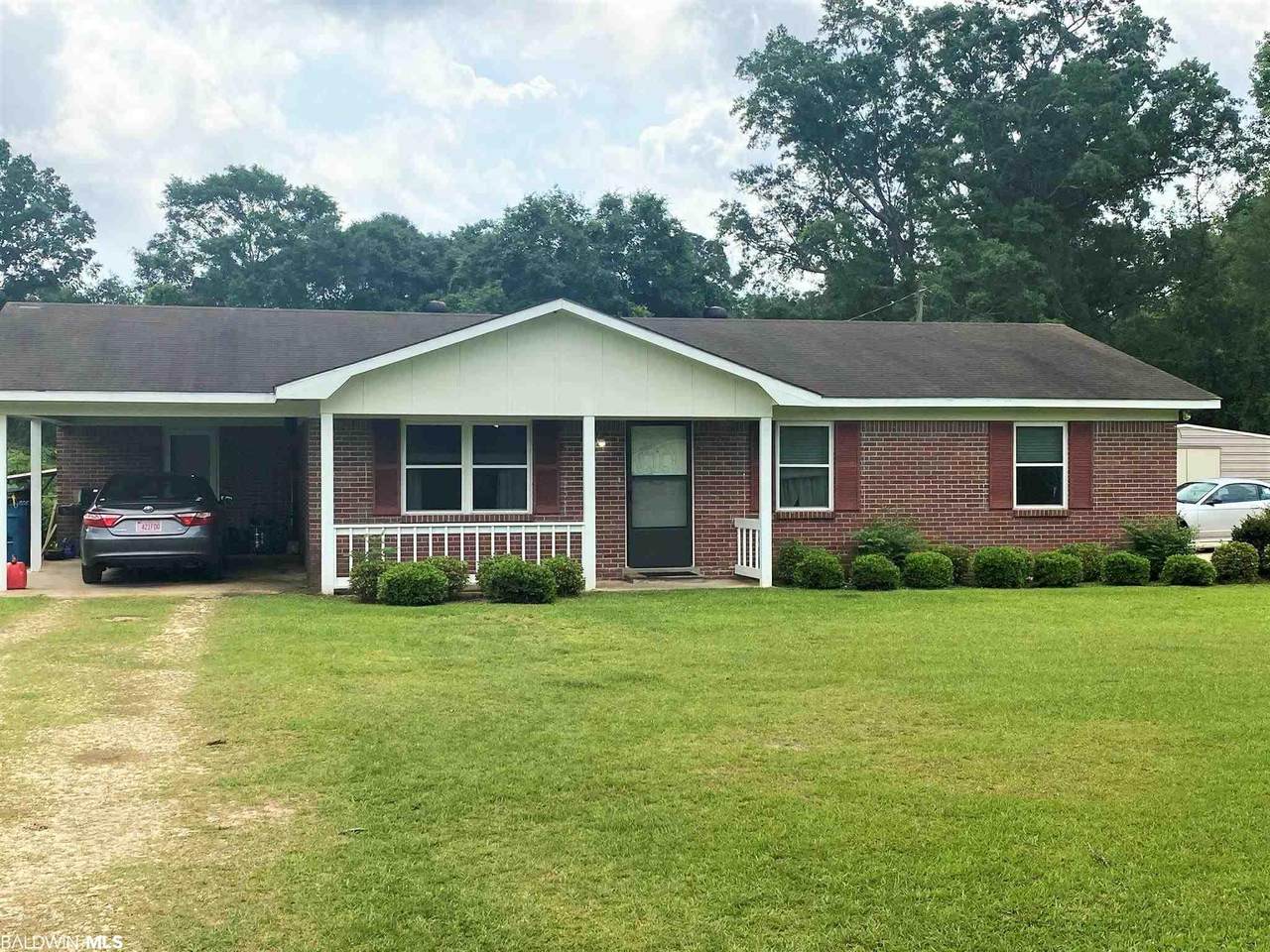 3726 Old Highway 31 - Photo 1