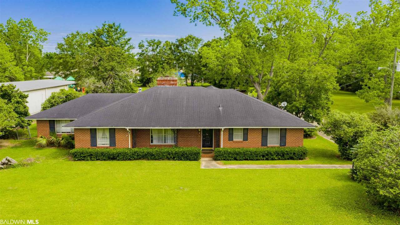 706 Laurel Avenue - Photo 1