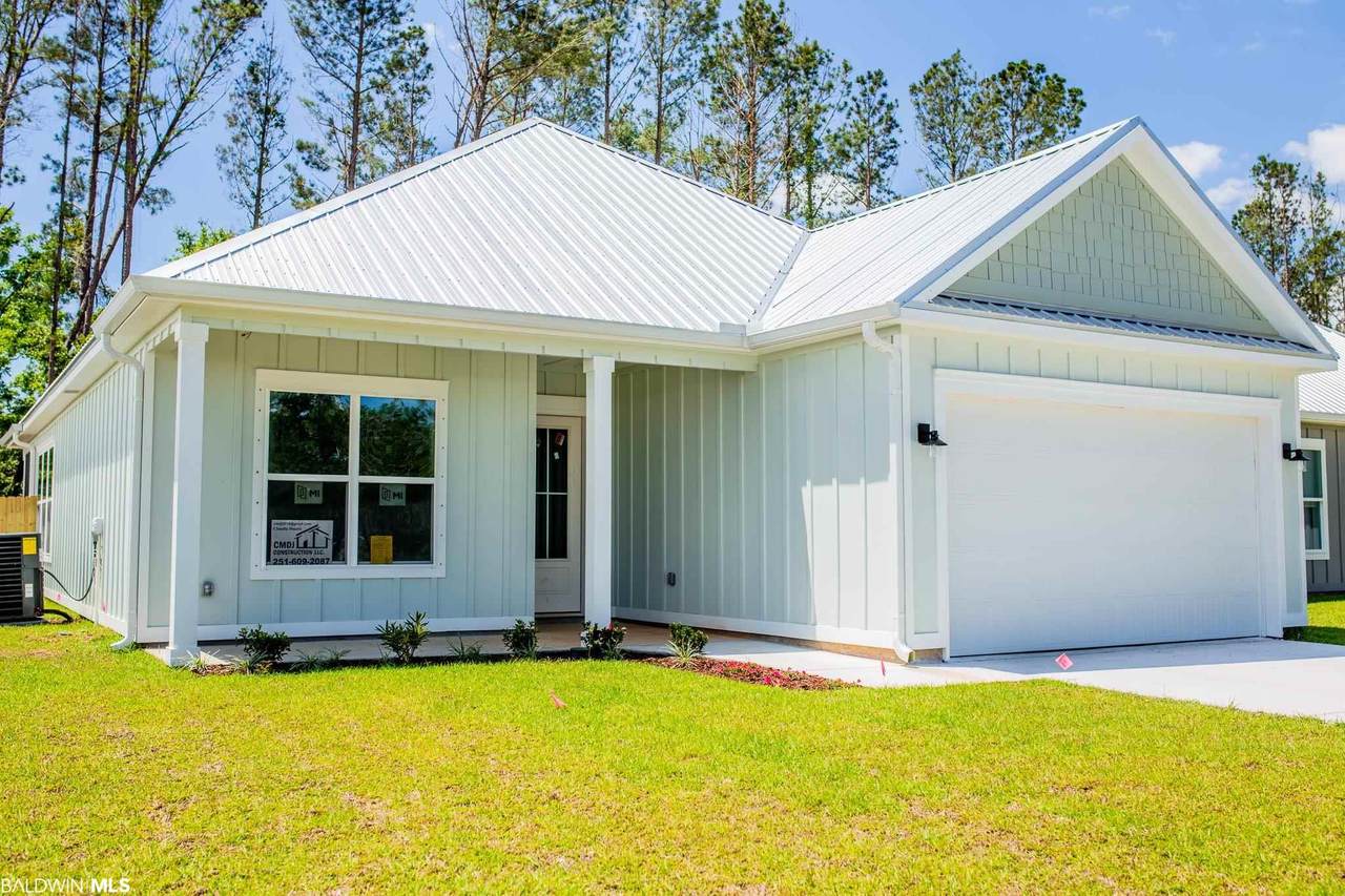 8100 Carmel Circle - Photo 1