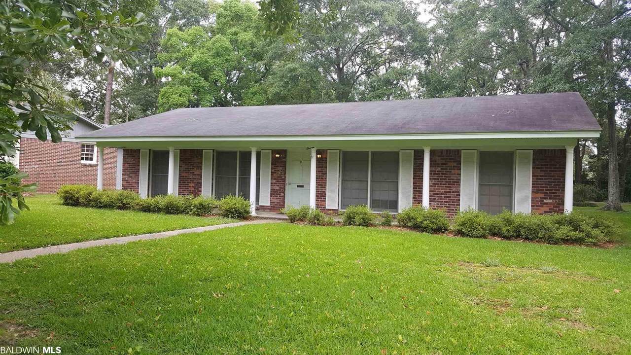 11 Maury Dr - Photo 1