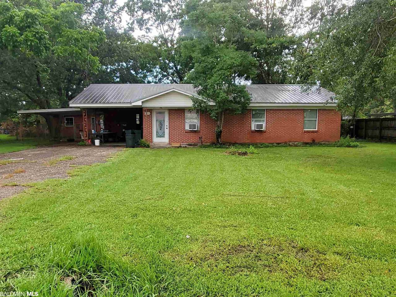 211 Bouler Avenue - Photo 1