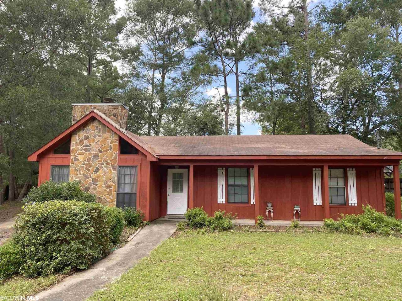206 Straford Cir - Photo 1