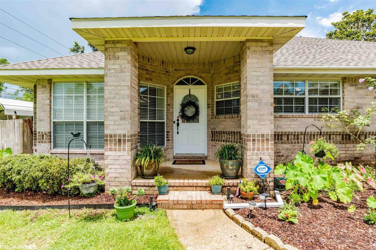 33245 Woodlands Dr - Photo 1