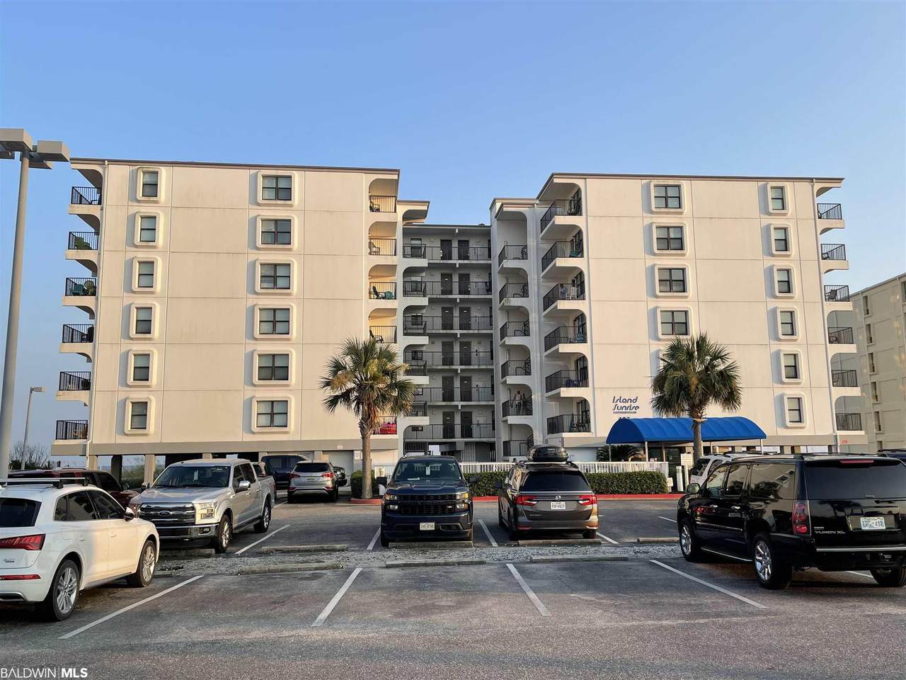 427 Beach Blvd - Photo 1