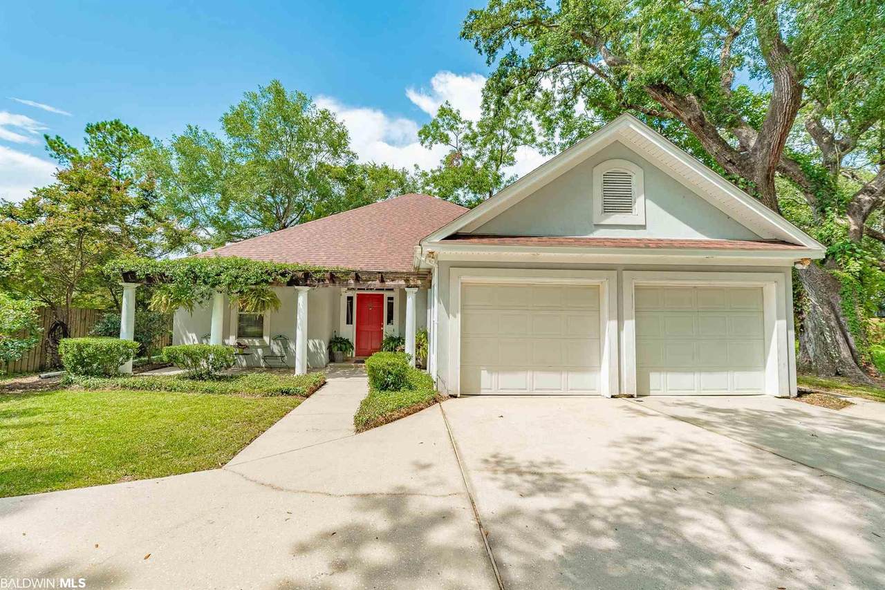 307 White Avenue - Photo 1