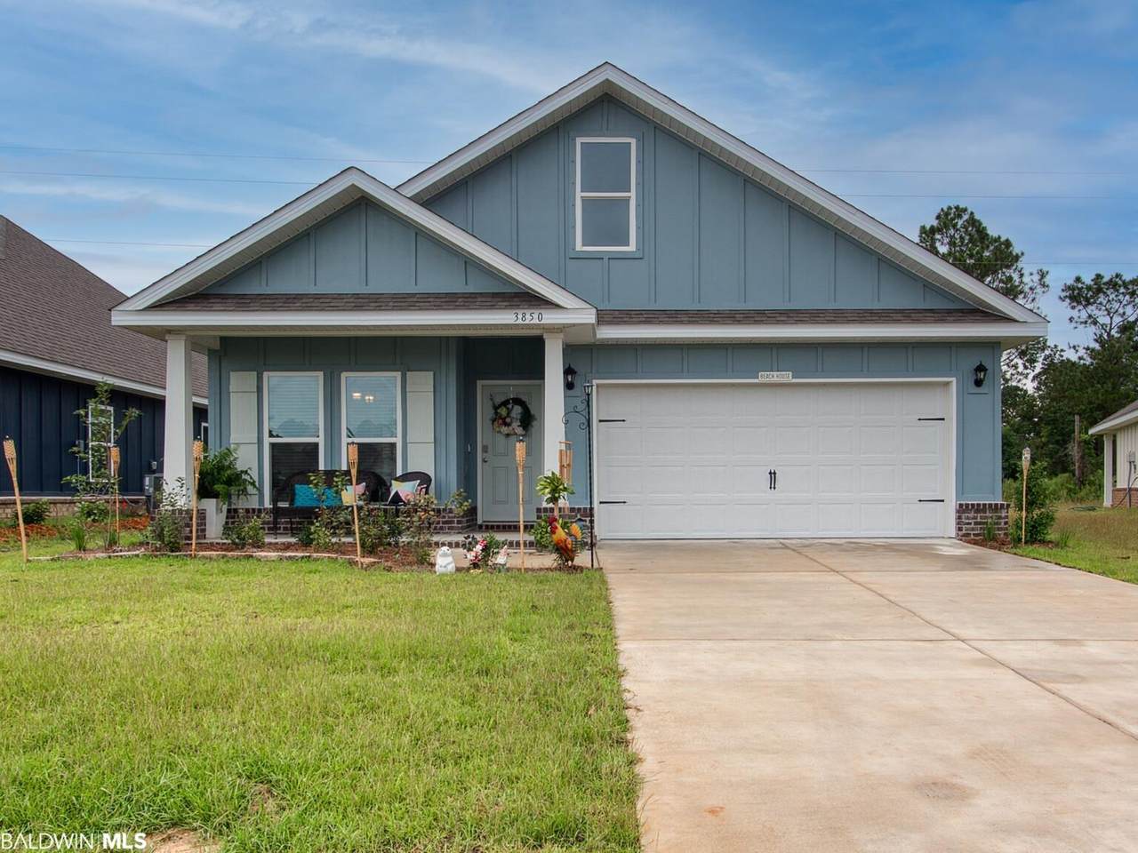 3850 Borman Loop - Photo 1