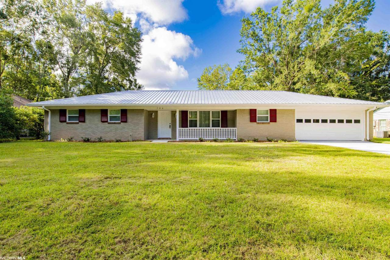 704 Lea Avenue - Photo 1