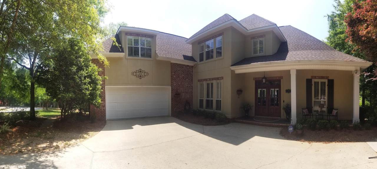 235 North Circle - Photo 1
