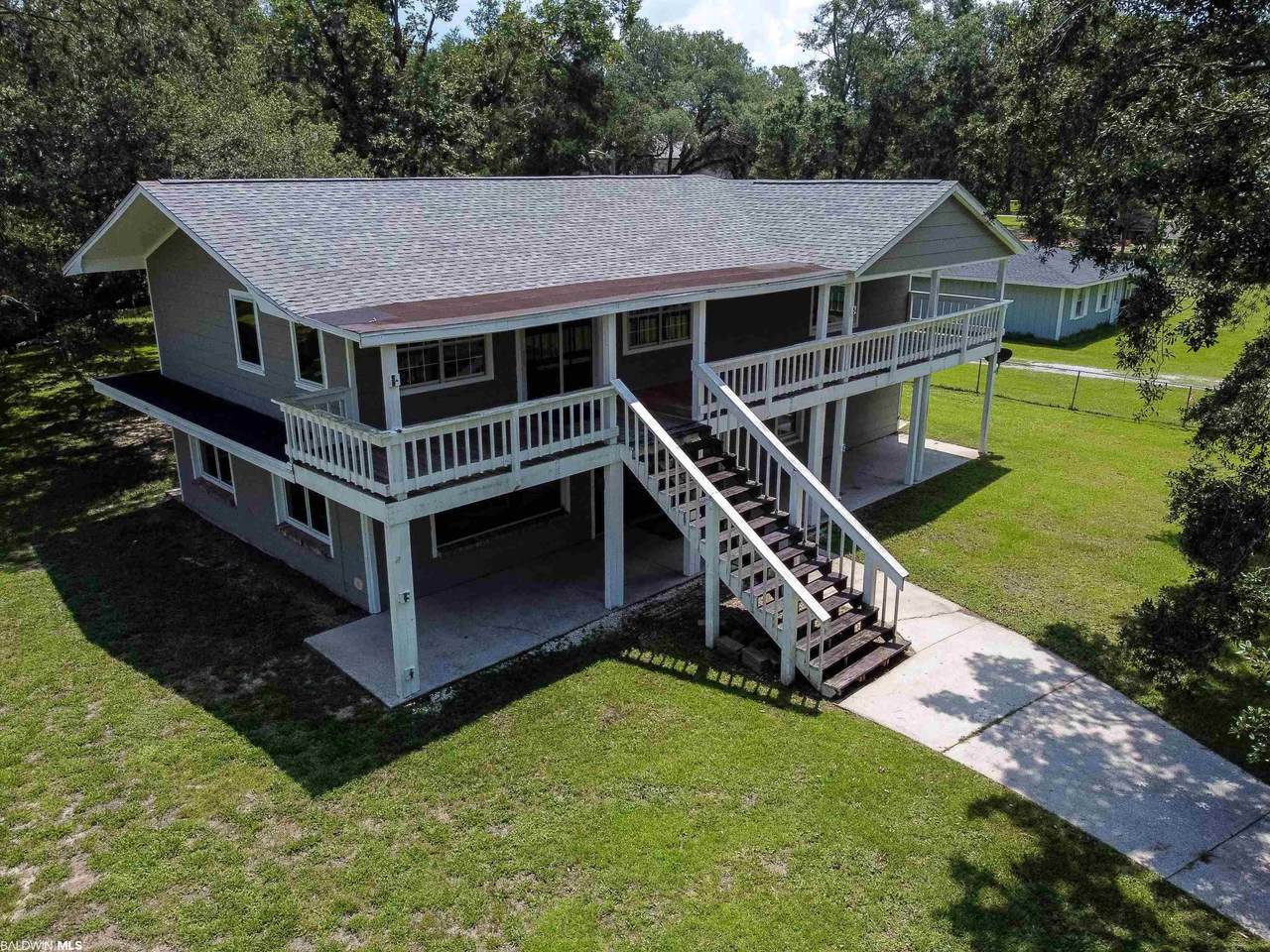 16225 Adams Ln - Photo 1