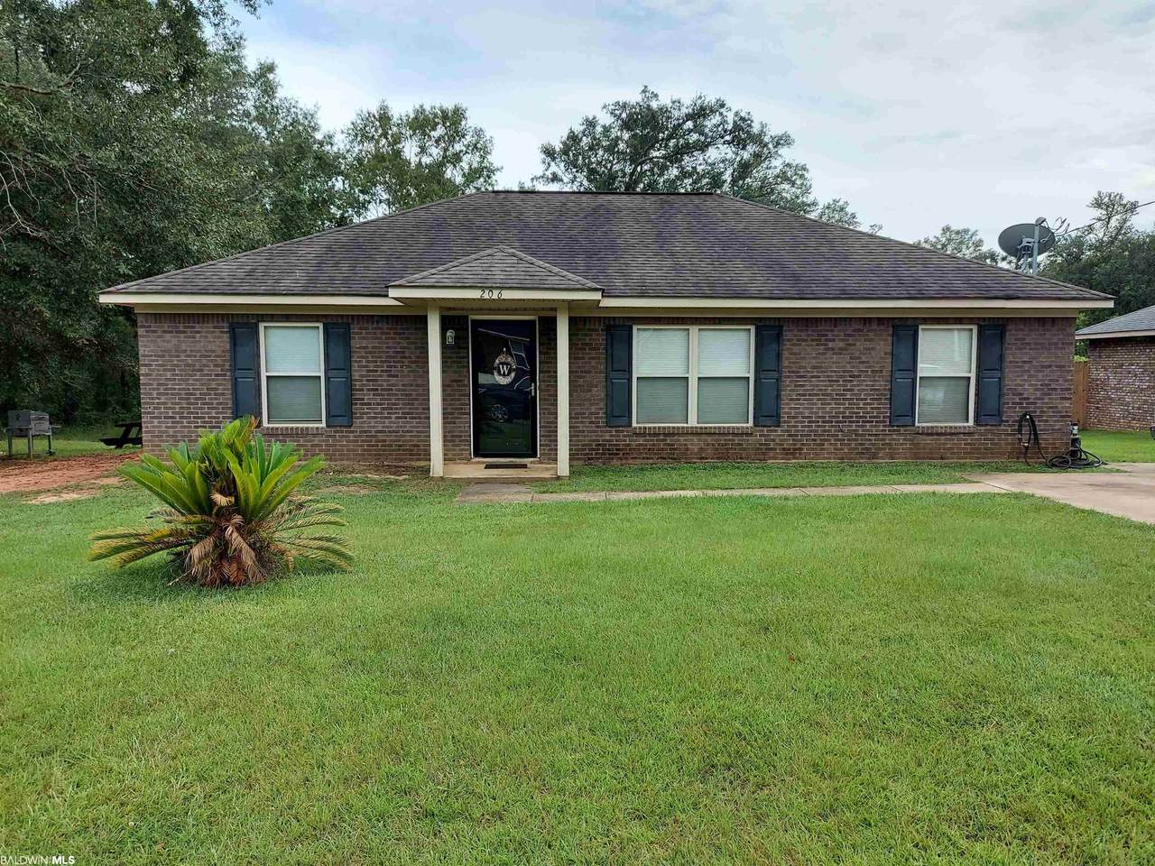 206 Cobb Court - Photo 1