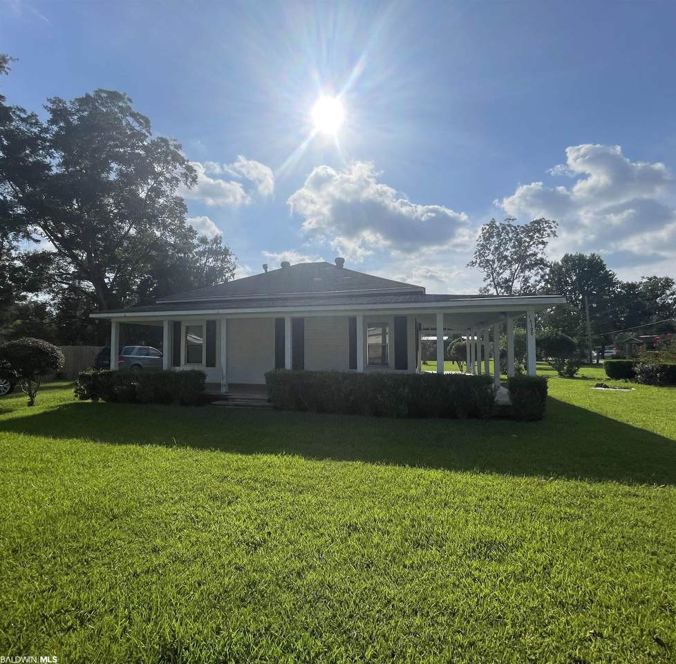18100 Peacher St - Photo 1