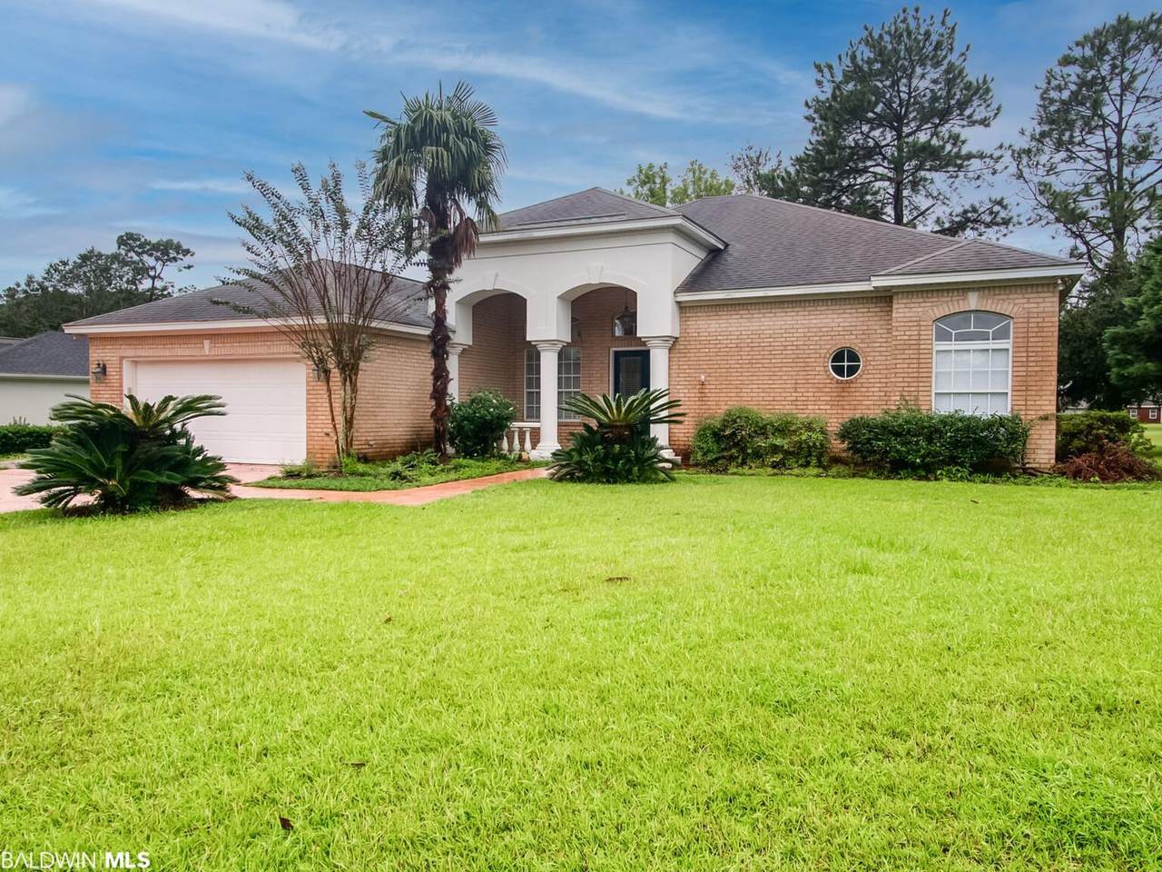 200 Lakeridge Drive - Photo 1