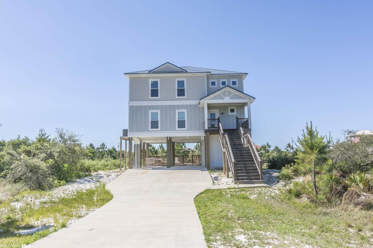 6710 Driftwood Dr - Photo 1