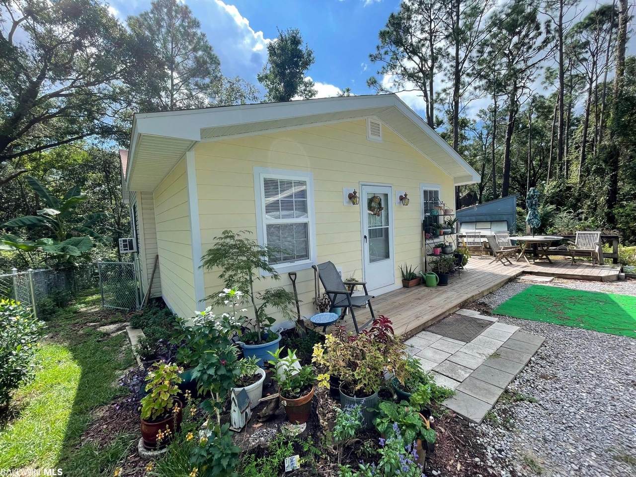 573 Escambia Loop - Photo 1