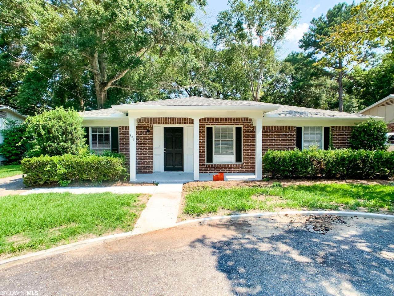 509 Gayfer Avenue - Photo 1