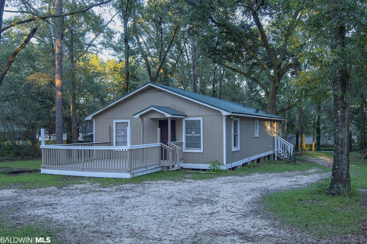4501 Diamond Avenue - Photo 1