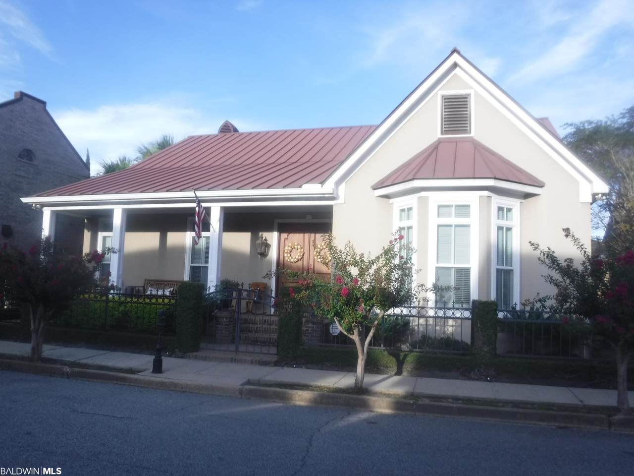 259 Cedar Street - Photo 1