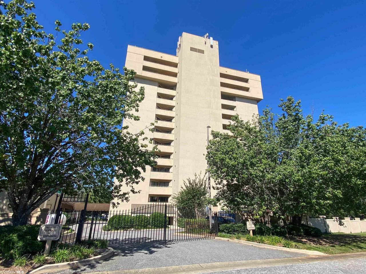 100 Tower Drive - Photo 1