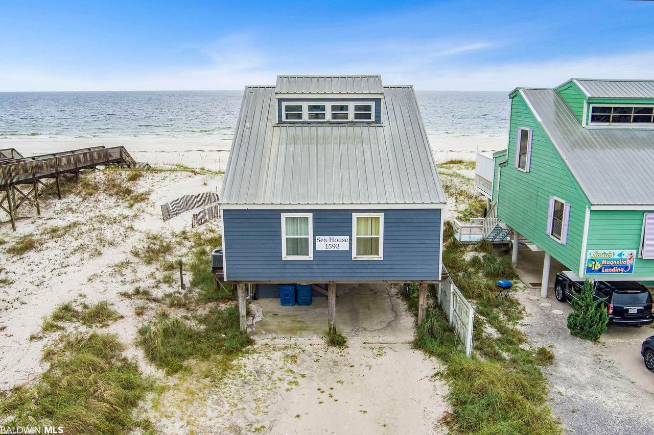 1593 Beach Blvd - Photo 1