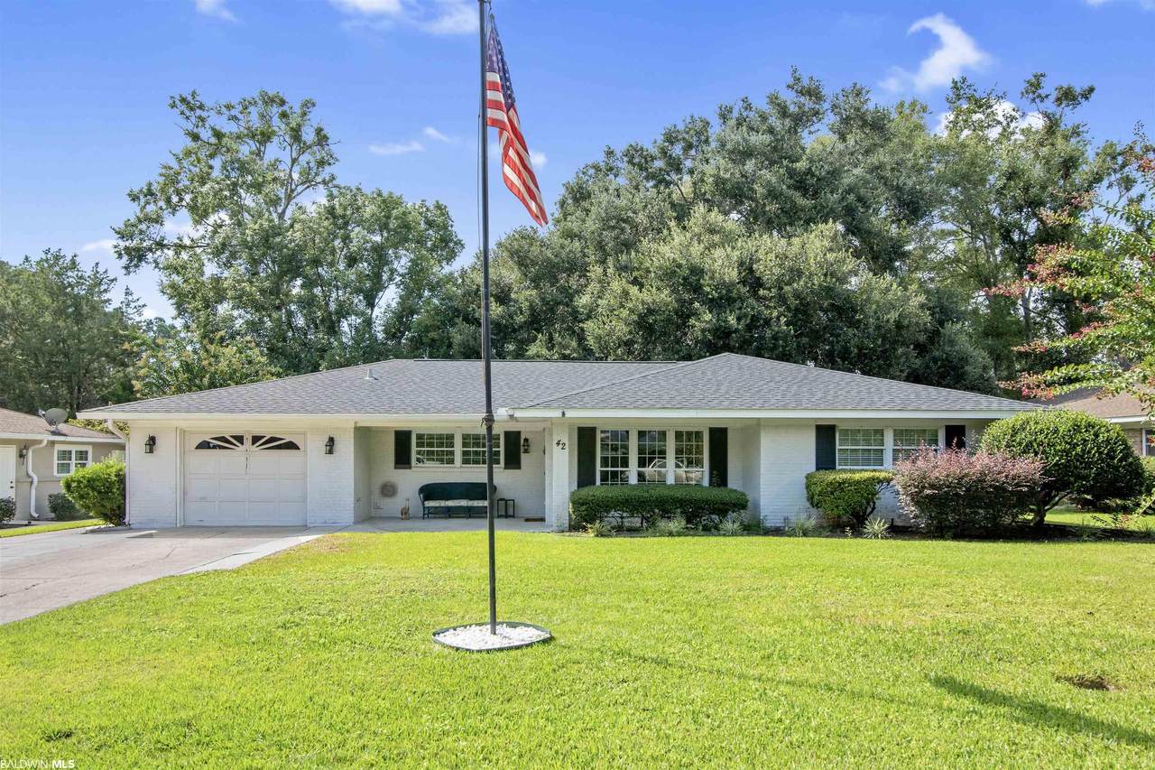 42 Paddock Drive - Photo 1