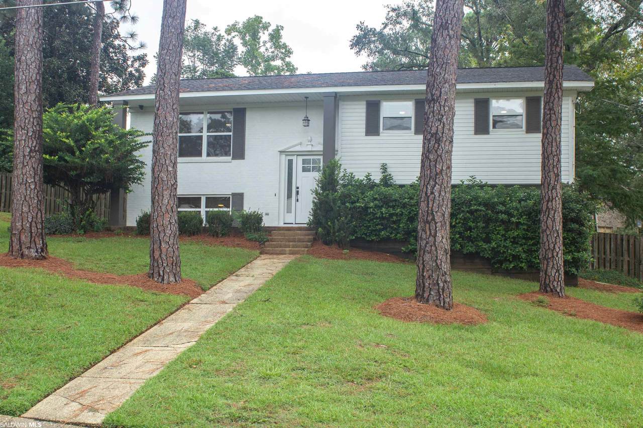 108 Ronforth St - Photo 1
