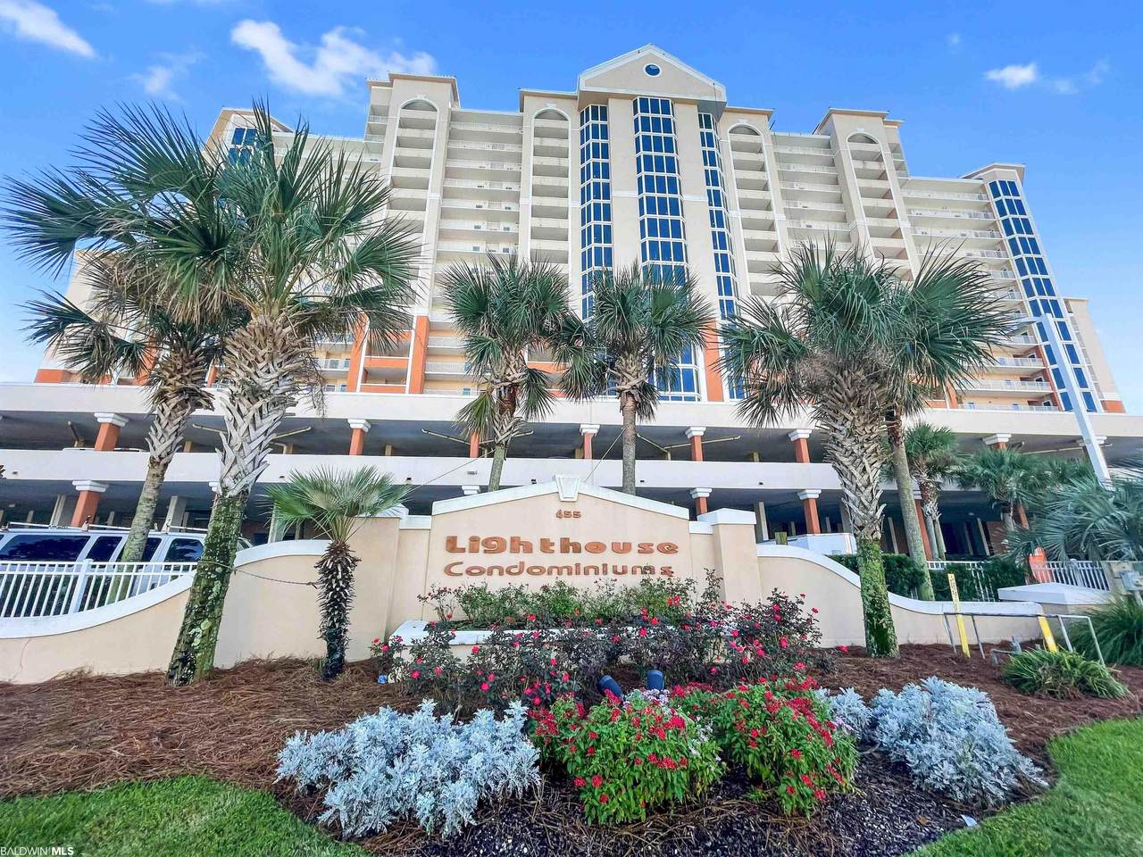455 Beach Blvd - Photo 1