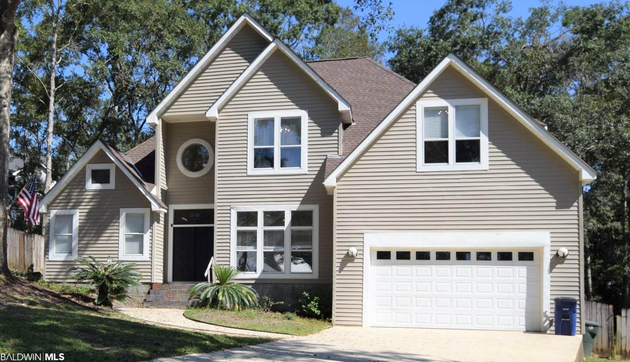 106 Comer Cir - Photo 1