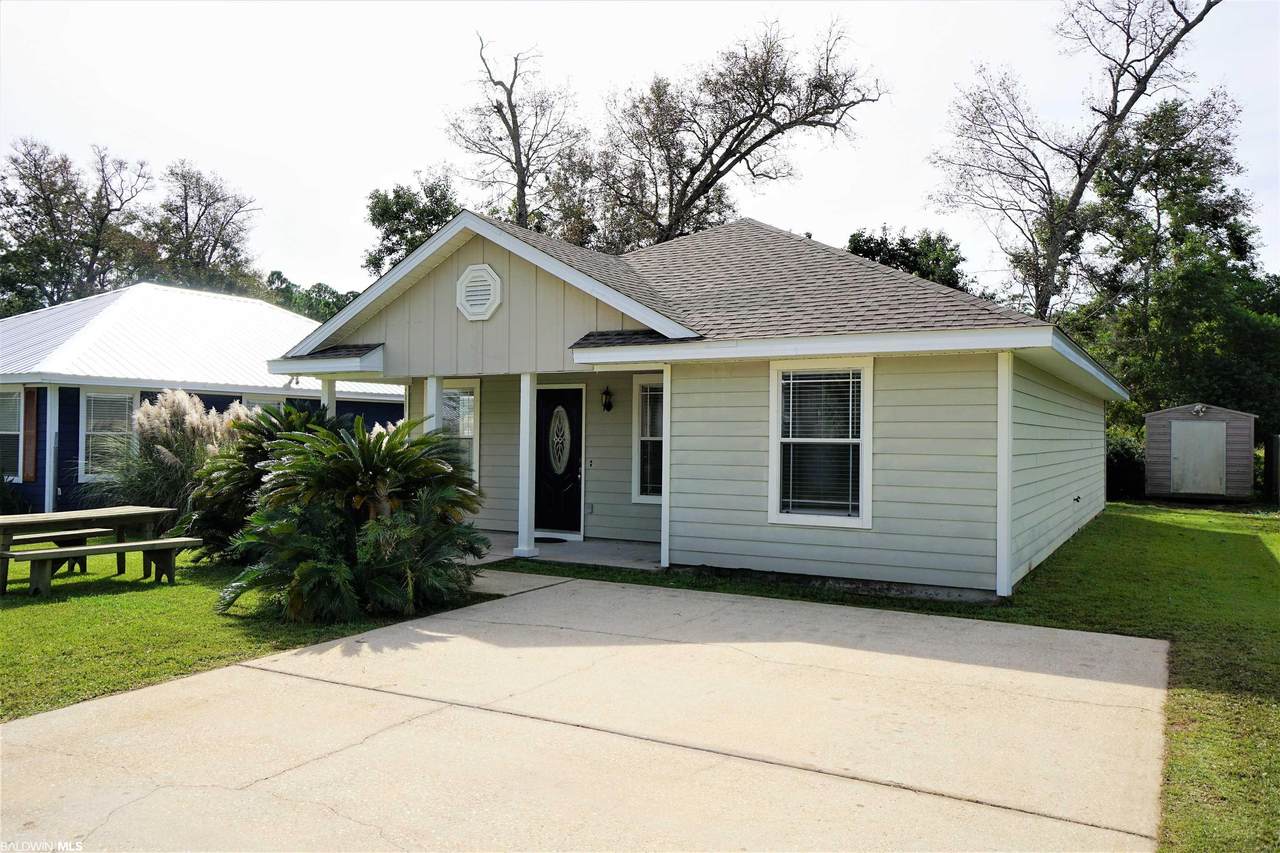 533 21st Avenue - Photo 1