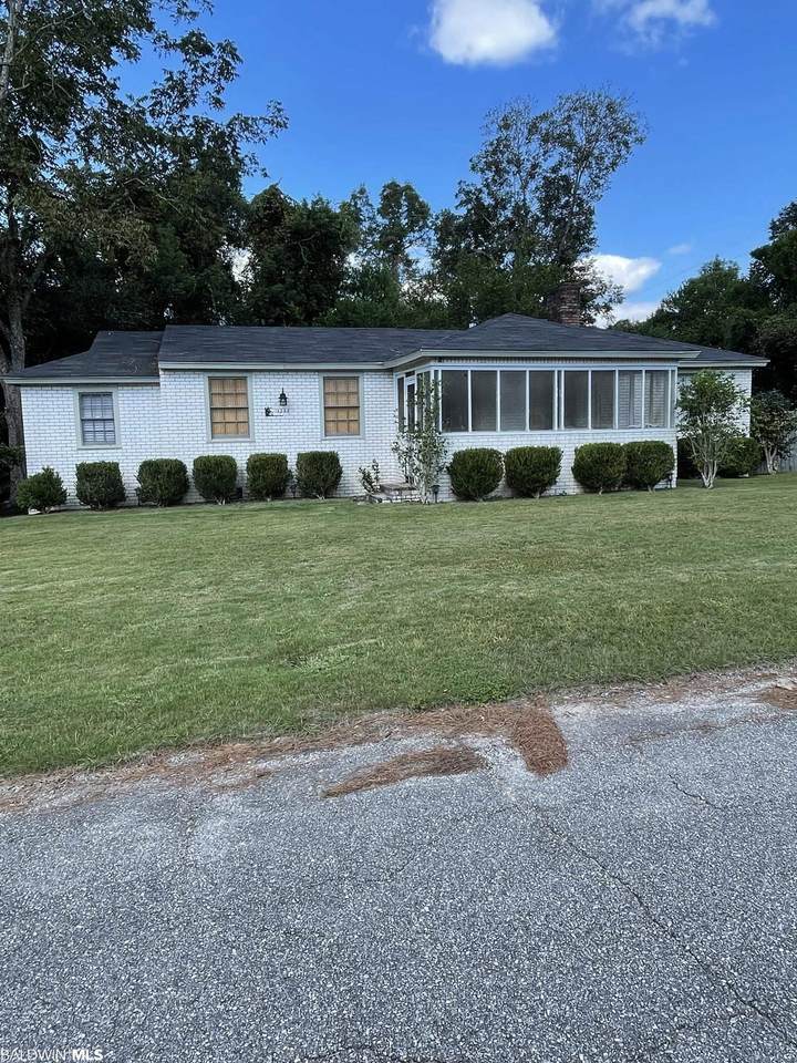 5258 Greenwood Ln - Photo 1