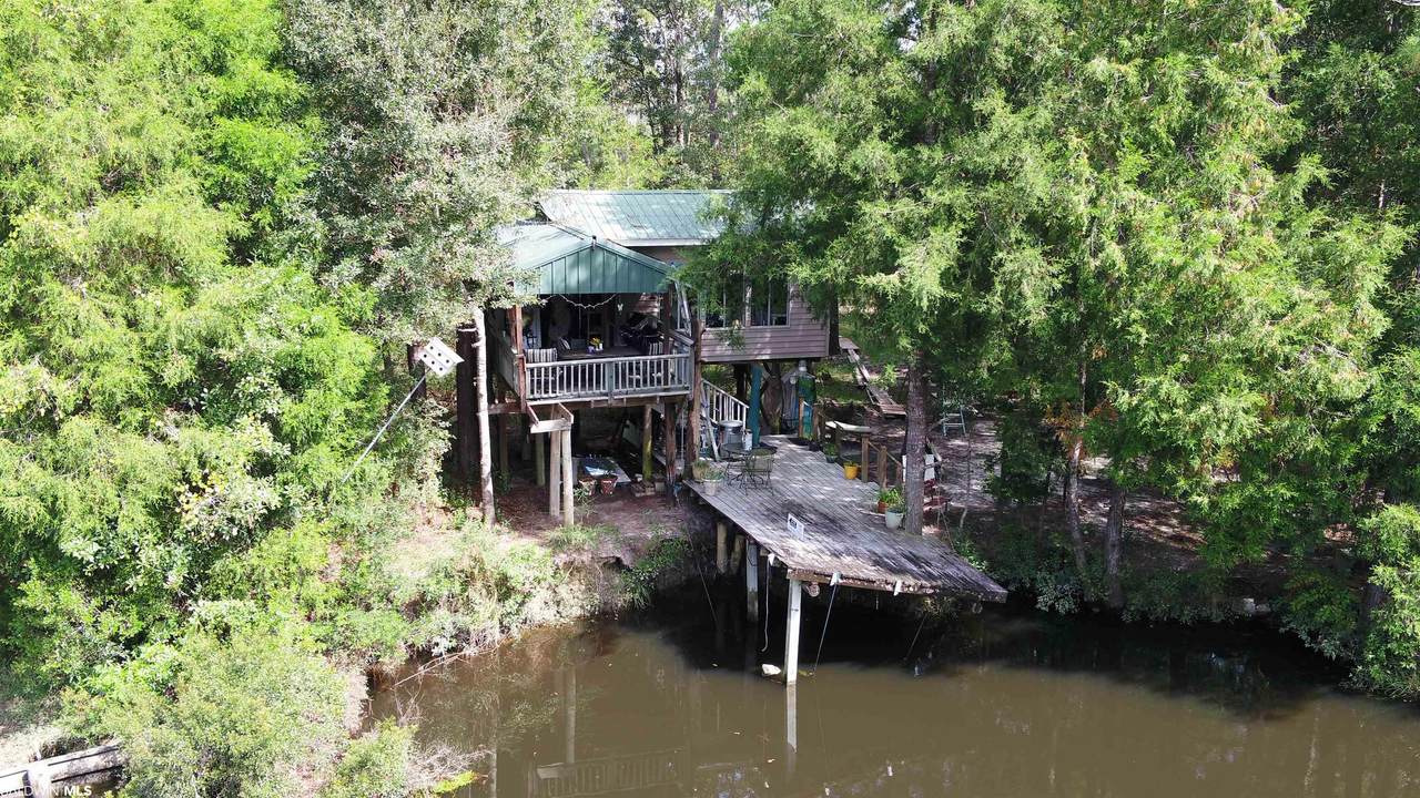 17991 Kingway Rd - Photo 1