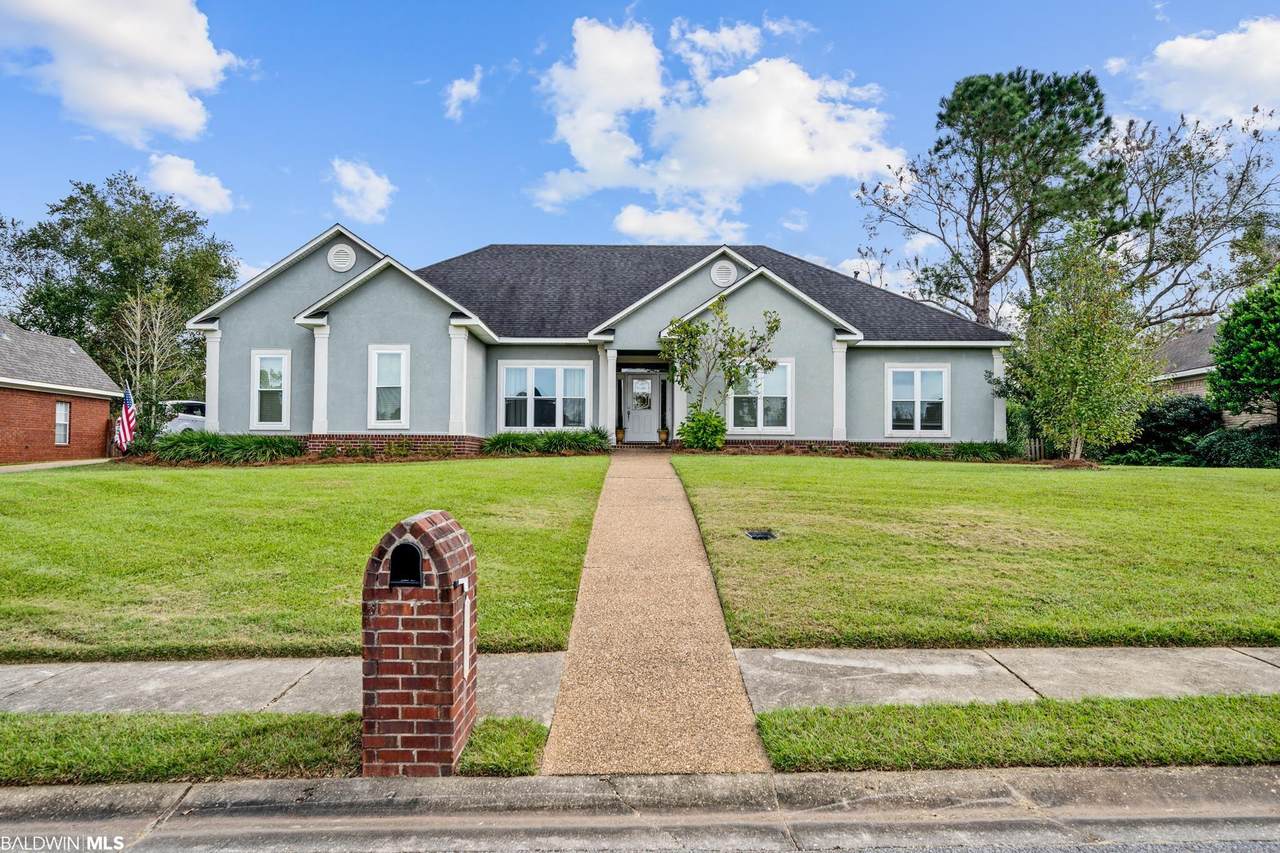19064 Fairfield Drive - Photo 1