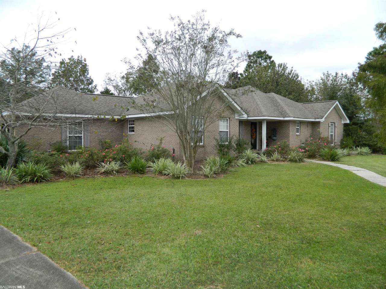 8156 South Wind Drive - Photo 1