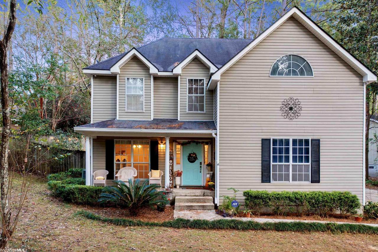 106 Creekside Drive - Photo 1