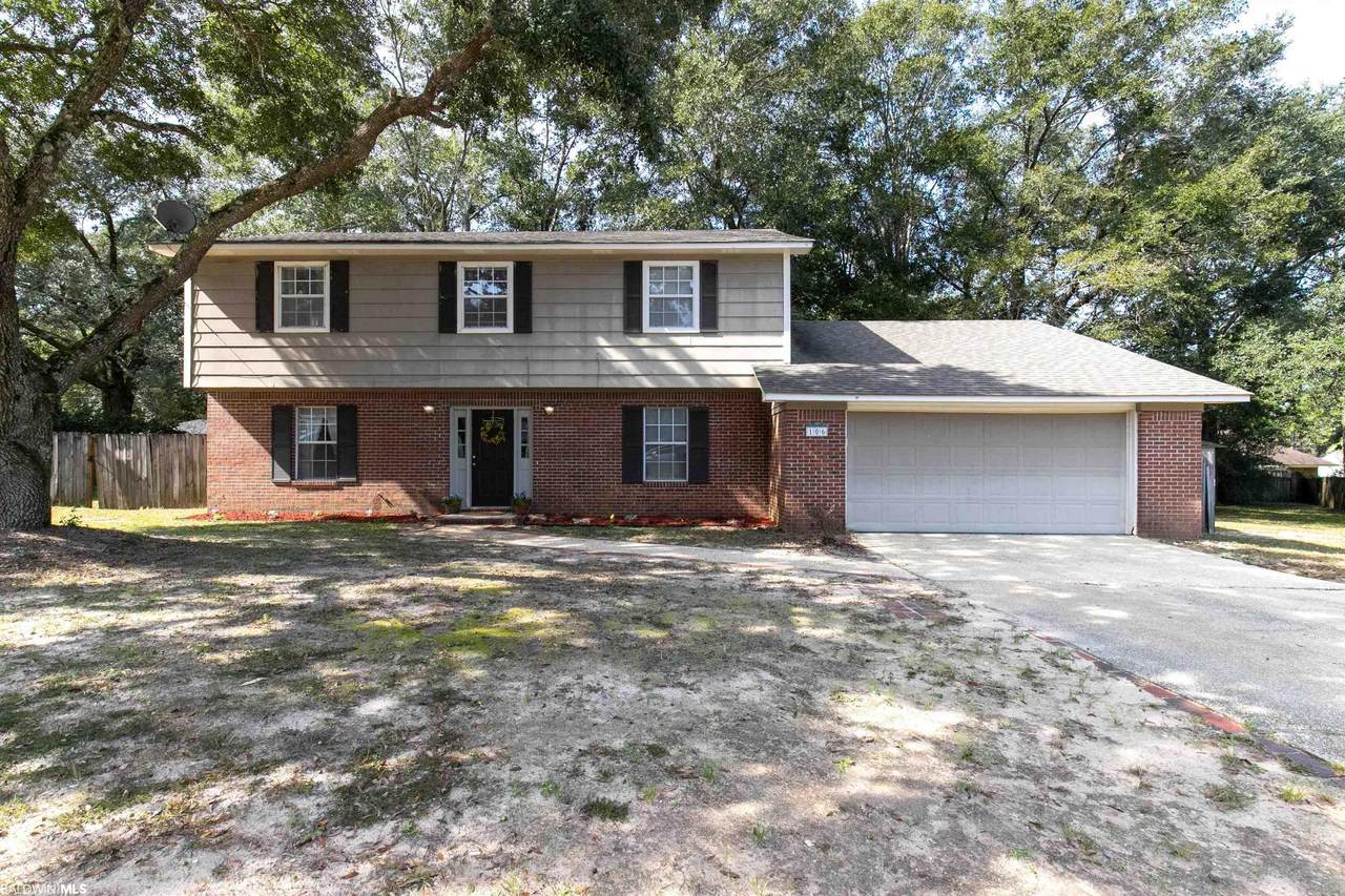 106 Plaza Circle - Photo 1