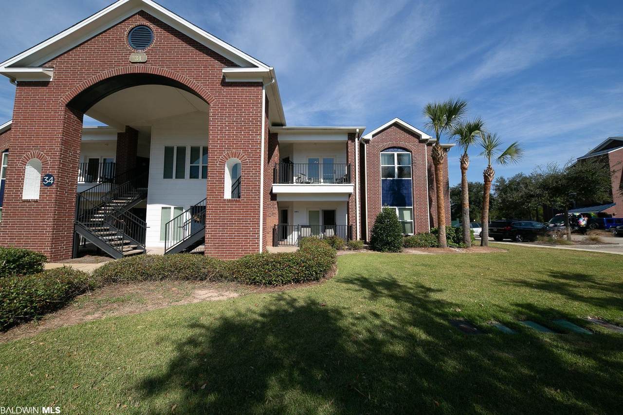 20050 Oak Rd - Photo 1