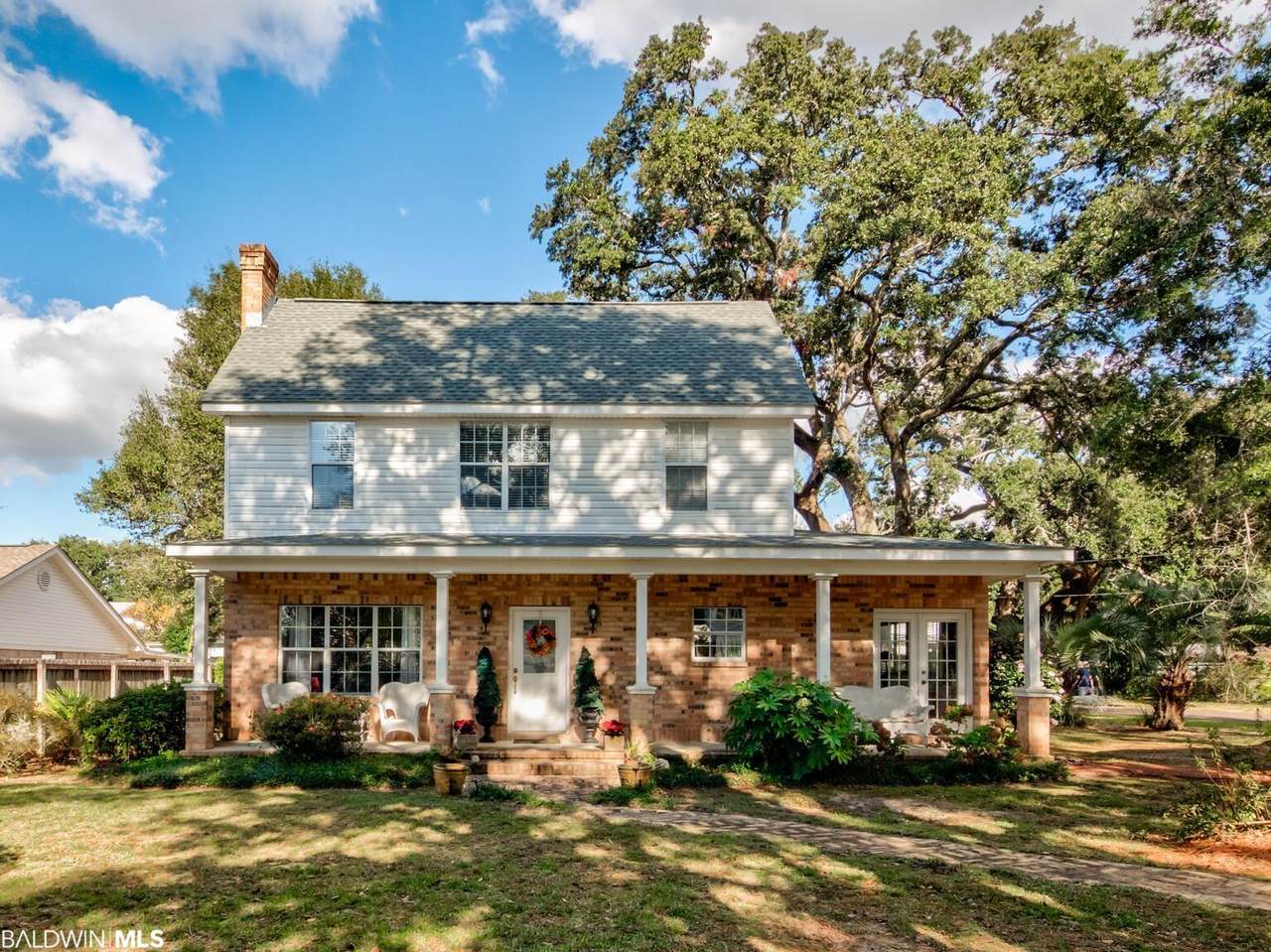 117 Gaston Avenue - Photo 1
