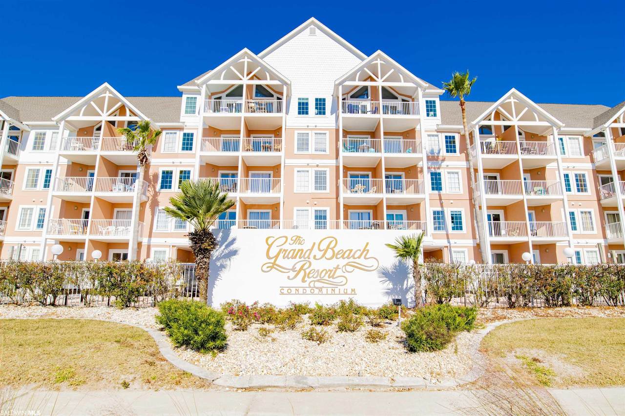 572 Beach Blvd - Photo 1