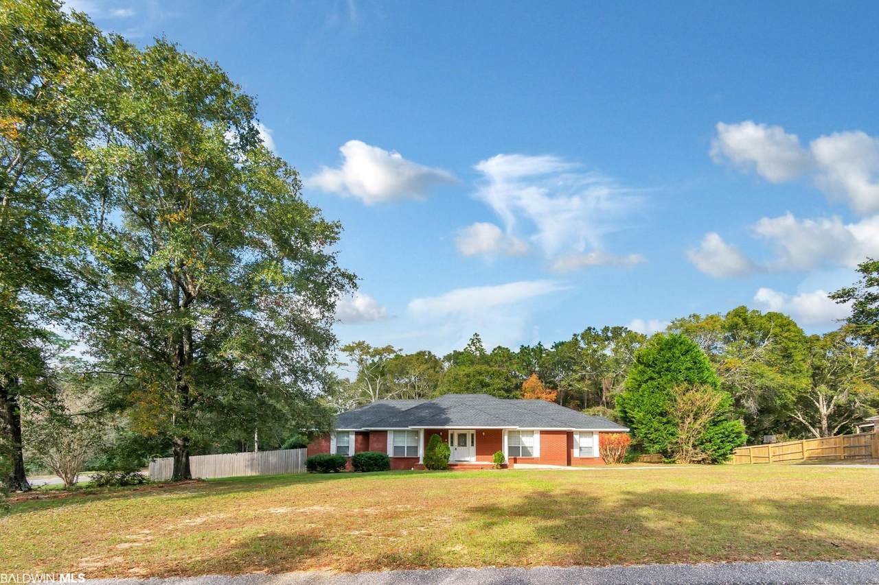 10450 Traci Drive - Photo 1