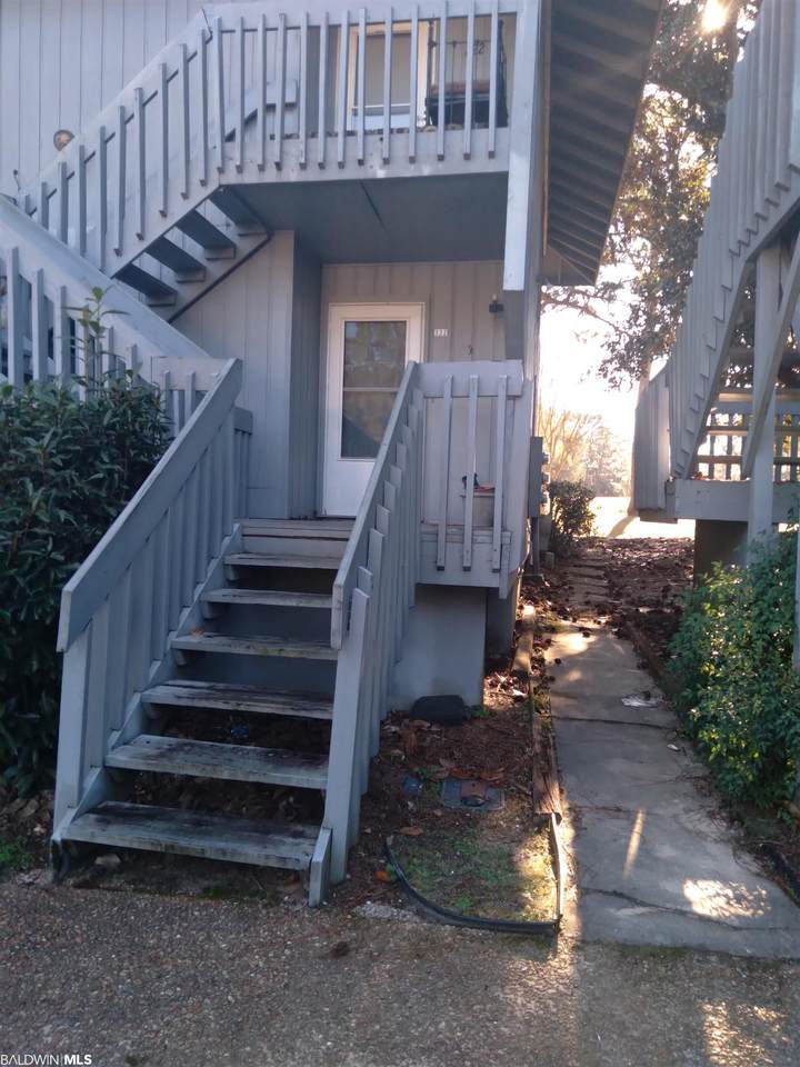 122 Golf Terrace - Photo 1