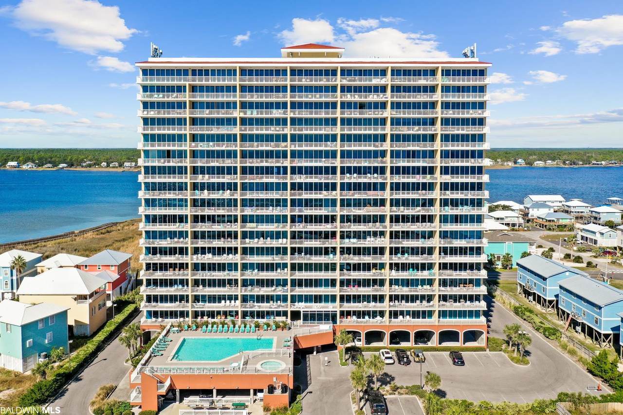 1524 Beach Blvd - Photo 1