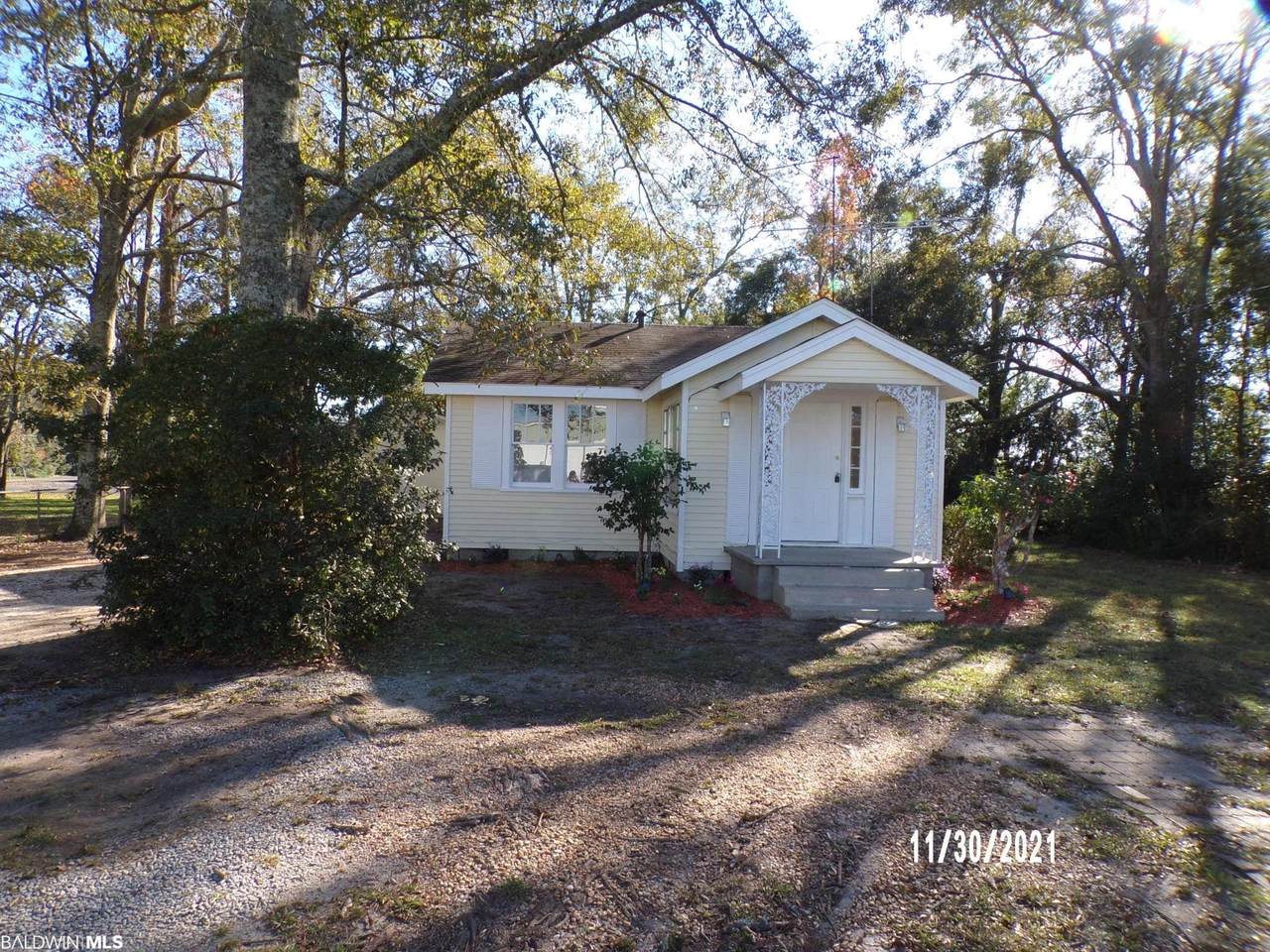 308 Azalea Avenue - Photo 1