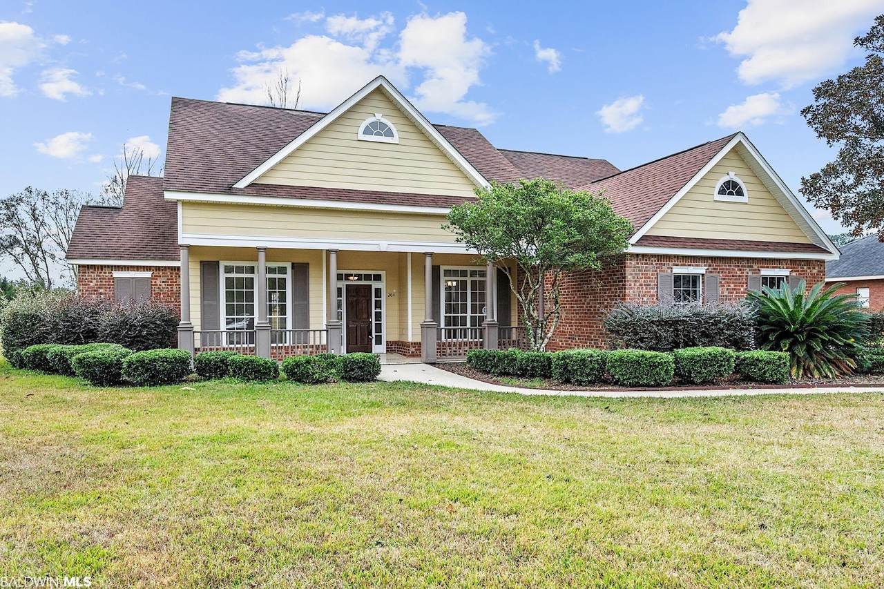 204 Oxford Way - Photo 1