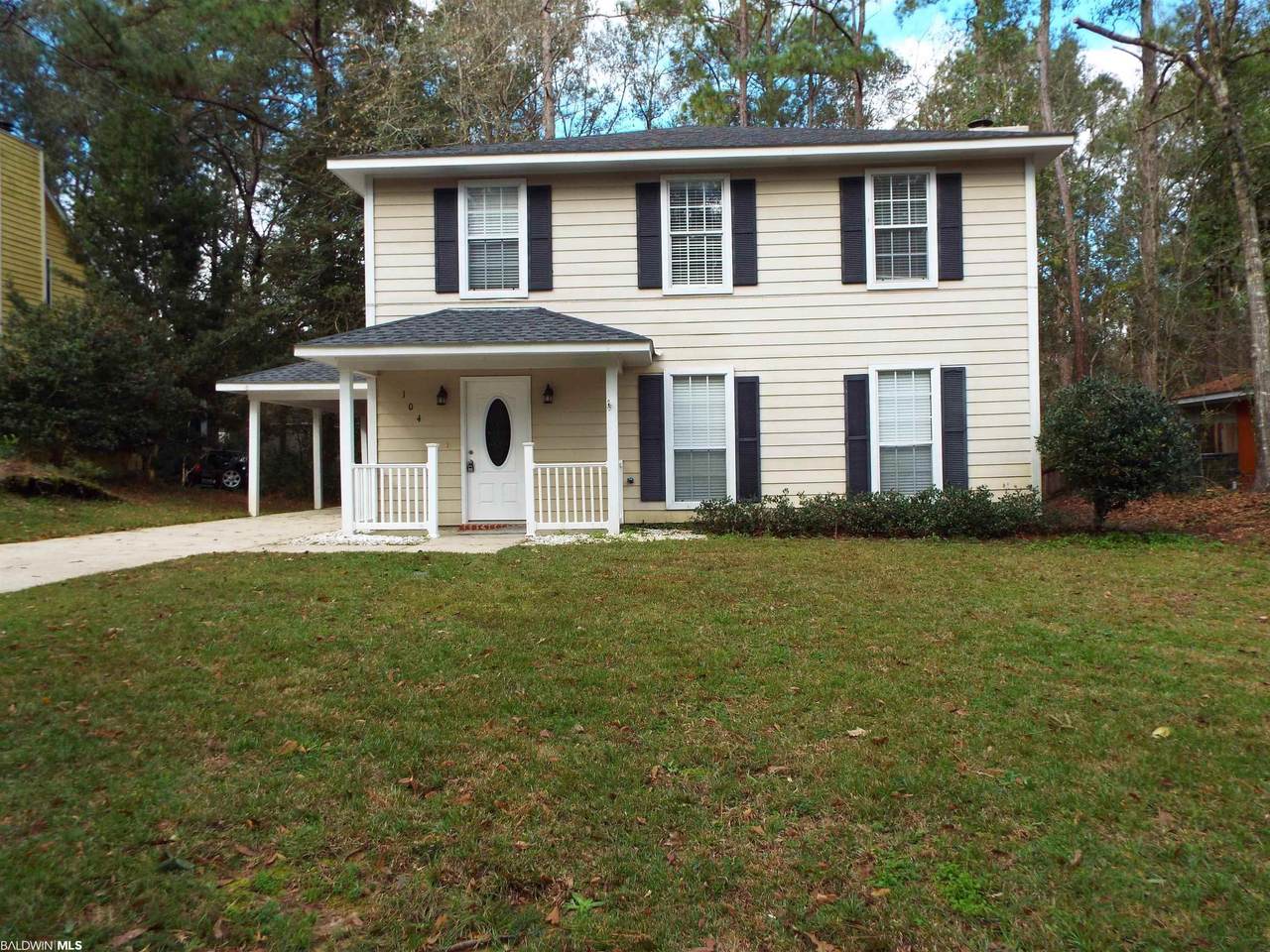 104 Chinquapin Circle - Photo 1