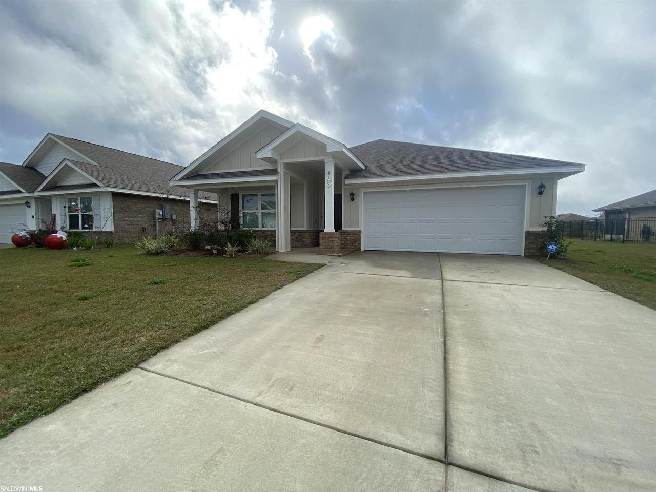 8023 Irwin Loop - Photo 1