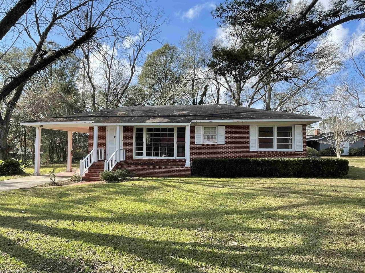 28 Confederate Drive - Photo 1