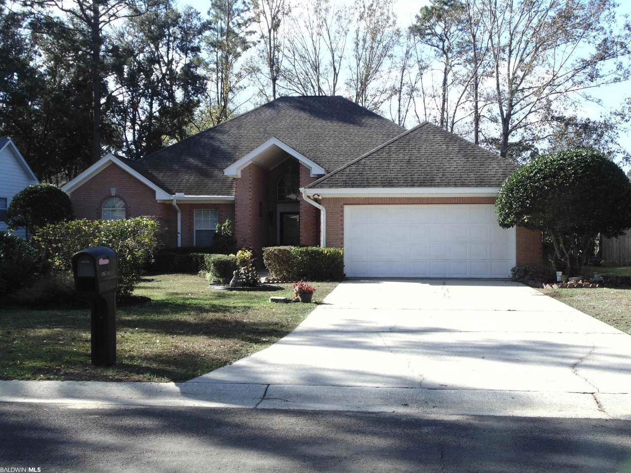 19711 Hunters Loop - Photo 1